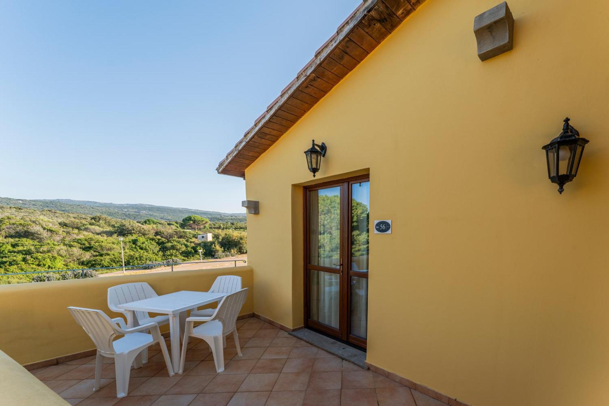 Residence Baia Dei Mirti Vignola Mare Экстерьер фото